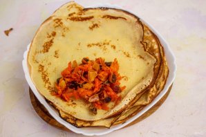 Блинчики с морковью и курагой